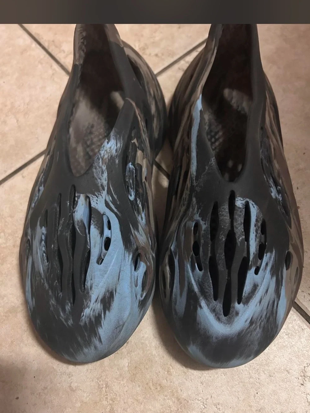 Men's Slip-On Foam Sandals in Black and Light Gray